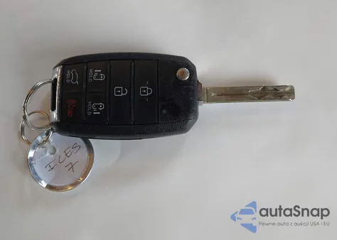 2020 Kia Sedona Lx z USA, uszkodzony, nr VIN KNDMB5C18L6618794